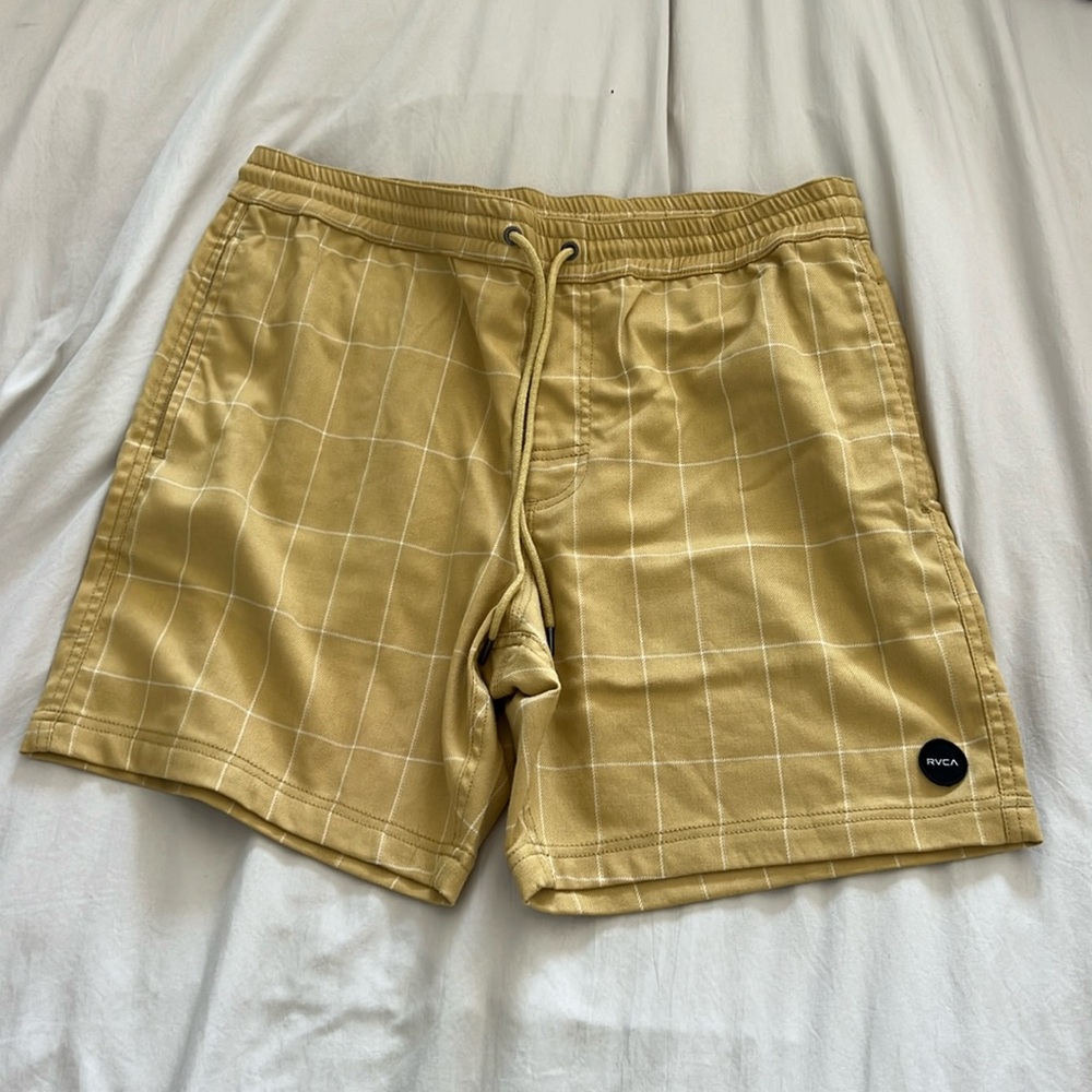 Brand New shorts elastic waist RVCA